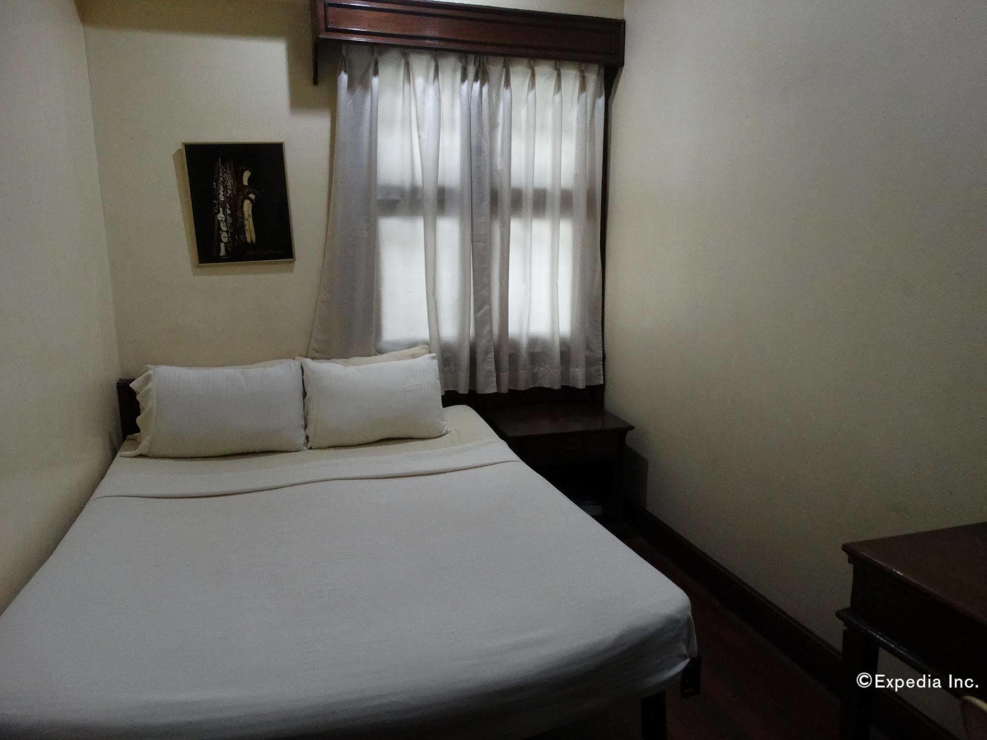 Malate Pensionne Manila Exteriér fotografie